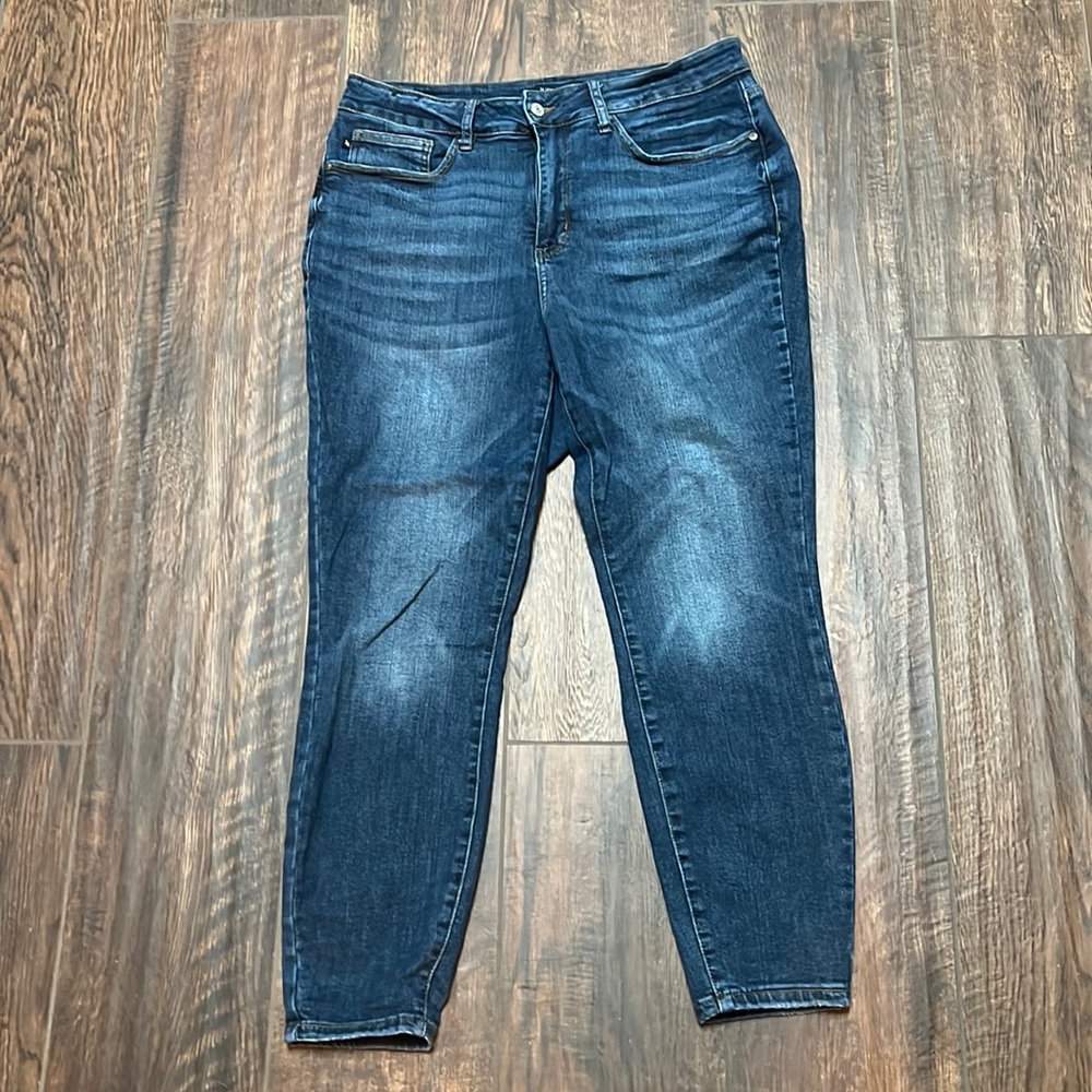 Judy Blue Skinny Fit Jeans